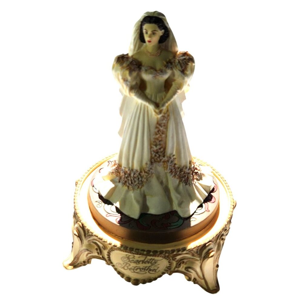 Scarletts Betrothal Figurine Gone With The Wind 1993 Limited Edition Glass Dome